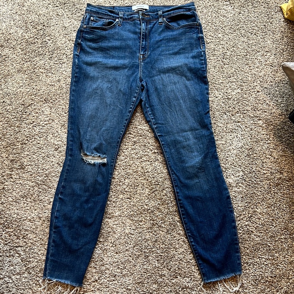 Pistola Jeans size 30 with frayed bottoms